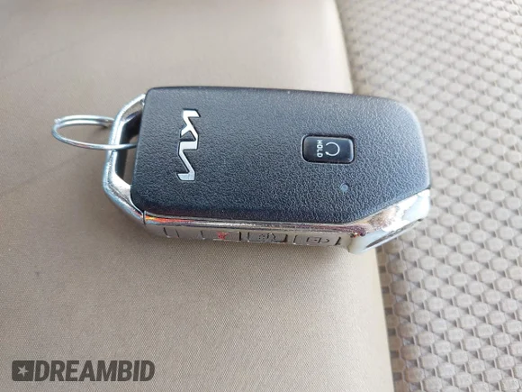 ✅ 2022 Kia K5 GT-Line • VIN: 5XXG64J25NG104445 • Lot: 44069137. Wystawiony na IAAI z przebiegiem 83 492 mil. Bezpłatny archiwum sprzedaży aukcyjnych z USA i szczegółowy raport historii pojazdu na DreamBid. Zdjęcie 11.