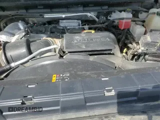 ✅ 2022 GMC Sierra 2500HD AT4 • VIN: 1GT49PEY6NF100235 • Лот: 80583005. Опубликован ранее на Copart с пробегом 105 938 миль. Бесплатный доступ к архиву аукционных продаж из США и подробный отчёт об истории автомобиля на DreamBid. Изображение 14.