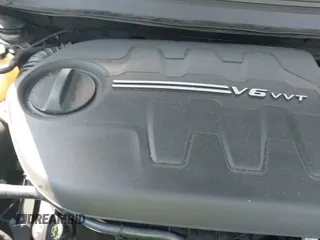 ✅ 2017 Jeep Cherokee Latitude • VIN: 1C4PJMCS2HW579551 • Lot: 43212042. Wystawiony na IAAI z przebiegiem 106 302 mil. Bezpłatny archiwum sprzedaży aukcyjnych z USA i szczegółowy raport historii pojazdu na DreamBid. Zdjęcie 19.