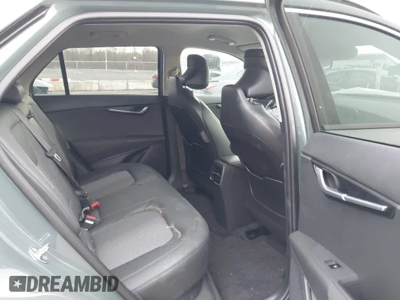 ✅ 2024 Kia Niro Wind • VIN: KNDCR3L12R5129107 • Lot: 44013522. Wystawiony na IAAI z przebiegiem 10 023 mil. Bezpłatny archiwum sprzedaży aukcyjnych z USA i szczegółowy raport historii pojazdu na DreamBid. Zdjęcie 8.