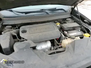 ✅ 2019 Jeep Cherokee Latitude • VIN: 1C4PJLCB0KD242910 • Lot: 70736185. Wystawiony na Copart z przebiegiem 101 648 mil. Bezpłatny archiwum sprzedaży aukcyjnych z USA i szczegółowy raport historii pojazdu na DreamBid. Zdjęcie 14.