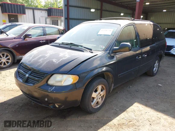 ✅ 2007 Dodge Grand Caravan SXT • VIN: 2D4GP44L27R247500 • Lot: 42598798. Listed on IAAI with 223,596 mi. Free auction sales archive from the USA and detailed vehicle history report at DreamBid. Image 2.