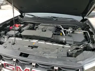 ✅ 2024 GMC Canyon 4WD AT4X • VIN: 1GTP6EEK3R1116689 • Lot: 48111705. Listed on Copart with 11,644 mi. Free auction sales archive from the USA and detailed vehicle history report at DreamBid. Image 15.