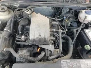 ✅ 2000 Volkswagen Cabriolet GL • VIN: 3VWCC21V5YM800132 • Lot: 85303844. Wystawiony na Copart z przebiegiem 190 635 mil. Bezpłatny archiwum sprzedaży aukcyjnych z USA i szczegółowy raport historii pojazdu na DreamBid. Zdjęcie 13.