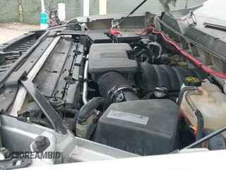 ✅ 2019 Chevrolet Silverado 1500 LT • VIN: 1GCRYDED9KZ374981 • Lot: 43725539. Wystawiony na IAAI z przebiegiem 155 686 mil. Bezpłatny archiwum sprzedaży aukcyjnych z USA i szczegółowy raport historii pojazdu na DreamBid. Zdjęcie 19.