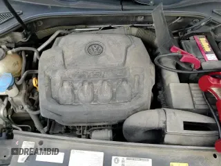 ✅ 2018 Volkswagen Passat SE • VIN: 1VWBA7A34JC013547 • Lot: 92071145. Wystawiony na Copart z przebiegiem 85 276 mil. Bezpłatny archiwum sprzedaży aukcyjnych z USA i szczegółowy raport historii pojazdu na DreamBid. Zdjęcie 15.