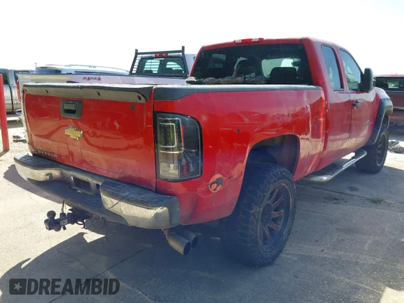 ✅ 2010 Chevrolet Silverado 1500 Work Truck • VIN: 1GCSCPEX2AZ120197 • Lot: 42876585. Wystawiony na IAAI z przebiegiem 230 135 mil. Bezpłatny archiwum sprzedaży aukcyjnych z USA i szczegółowy raport historii pojazdu na DreamBid. Zdjęcie 4.
