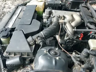 ✅ 1996 BMW 3 Series Z3 1.9 • VIN: 4USCH7328TLB71395 • Lot: 42743556. Wystawiony na IAAI z przebiegiem 158 986 mil. Bezpłatny archiwum sprzedaży aukcyjnych z USA i szczegółowy raport historii pojazdu na DreamBid. Zdjęcie 12.