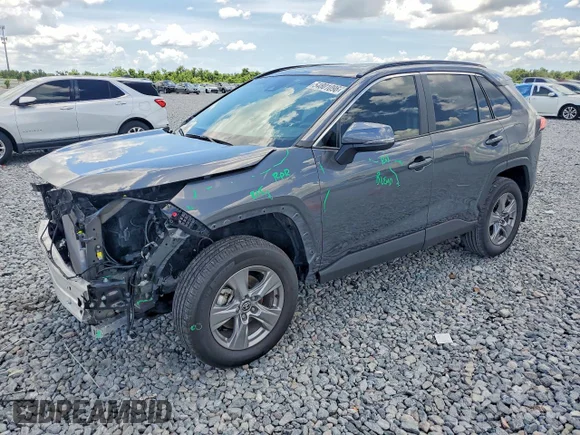 ✅ 2025 Toyota RAV4 XLE • VIN: 2T3W1RFV0SC365390 • Lot: 54801096. Wystawiony na Copart z przebiegiem 10 724 mil. Bezpłatny archiwum sprzedaży aukcyjnych z USA i szczegółowy raport historii pojazdu na DreamBid. Zdjęcie 1.