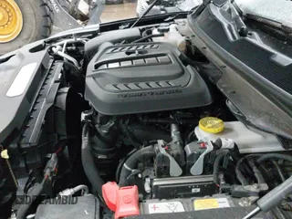 ✅ 2024 Jeep Wagoneer Series II • VIN: 1C4SJSBP4RS108053 • Лот: 41015743. Опубликован ранее на IAAI с пробегом 18 244 миль. Бесплатный доступ к архиву аукционных продаж из США и подробный отчёт об истории автомобиля на DreamBid. Изображение 19.