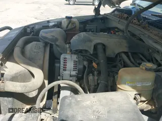 ✅ 2002 GMC Sierra 1500 SLE • VIN: 2GTEC19V221417144 • Лот: 42584603. Опубликован ранее на IAAI с пробегом 137 971 миль. Бесплатный доступ к архиву аукционных продаж из США и подробный отчёт об истории автомобиля на DreamBid. Изображение 18.