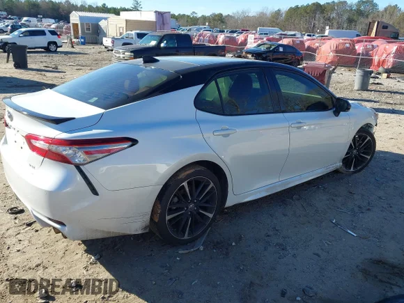 ✅ 2019 Toyota Camry XSE • VIN: 4T1BZ1HK9KU024539 • Lot: 44031245. Wystawiony na IAAI z przebiegiem 122 492 mil. Bezpłatny archiwum sprzedaży aukcyjnych z USA i szczegółowy raport historii pojazdu na DreamBid. Zdjęcie 4.