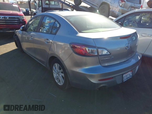 ✅ 2013 Mazda 3 i Touring • VIN: JM1BL1V71D1801712 • Lot: 44148473. Wystawiony na IAAI z przebiegiem 143 063 mil. Bezpłatny archiwum sprzedaży aukcyjnych z USA i szczegółowy raport historii pojazdu na DreamBid. Zdjęcie 3.