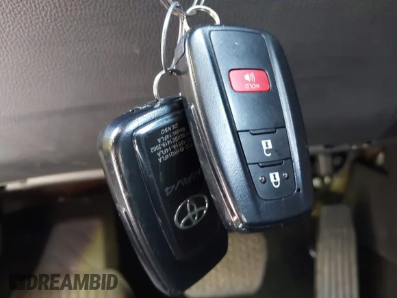 ✅ 2023 Toyota RAV4 XLE • VIN: 2T3P1RFV8PW363848 • Lot: 45308840. Wystawiony na IAAI z przebiegiem 29 220 mil. Bezpłatny archiwum sprzedaży aukcyjnych z USA i szczegółowy raport historii pojazdu na DreamBid. Zdjęcie 11.