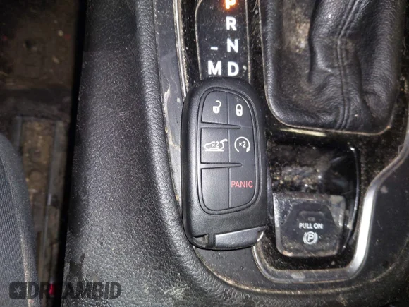 ✅ 2019 Jeep Cherokee Limited • VIN: 1C4PJMDN1KD163888 • Лот: 44404360. Опубліковано раніше на IAAI з пробігом 122 904 миль. Безкоштовний доступ до архіву аукціонних продажів зі США та докладний звіт про історію автомобіля на DreamBid. Зображення 11.