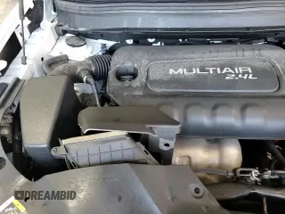 ✅ 2019 Jeep Cherokee Latitude Plus • VIN: 1C4PJMLB7KD212678 • Lot: 70056265. Wystawiony na Copart z przebiegiem 52 253 mil. Bezpłatny archiwum sprzedaży aukcyjnych z USA i szczegółowy raport historii pojazdu na DreamBid. Zdjęcie 17.