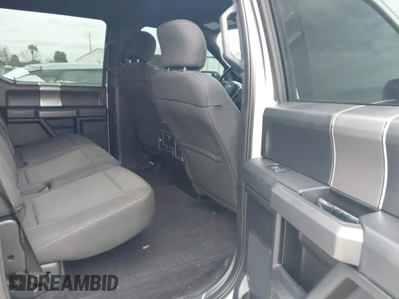 ✅ 2017 Ford F-150 King Ranch • VIN: 1FTEW1CF6HFB61195 • Lot: 44124095. Wystawiony na IAAI z przebiegiem 77 256 mil. Bezpłatny archiwum sprzedaży aukcyjnych z USA i szczegółowy raport historii pojazdu na DreamBid. Zdjęcie 8.