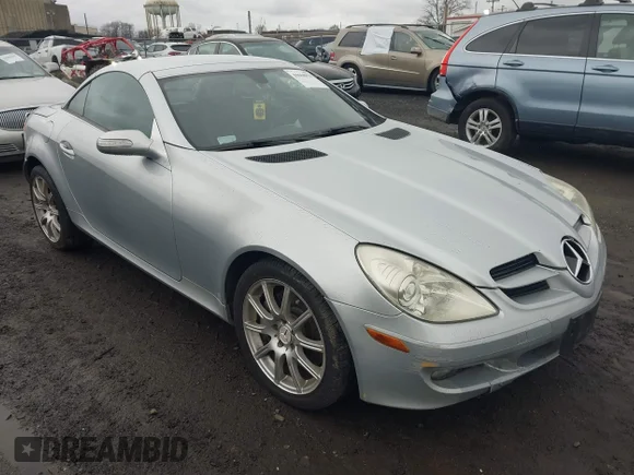 ✅ 2005 Mercedes-Benz SLK 230/320 • VIN: WDBWK56F05F036660 • Lot: 44668970. Wystawiony na IAAI z przebiegiem 188 889 mil. Bezpłatny archiwum sprzedaży aukcyjnych z USA i szczegółowy raport historii pojazdu na DreamBid. Zdjęcie 1.
