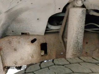 ✅ 2002 Ford F-250 XL • VIN: 1FTNW21F82EA71892 • Lot: 42573538. Wystawiony na IAAI z przebiegiem 409 991 mil. Bezpłatny archiwum sprzedaży aukcyjnych z USA i szczegółowy raport historii pojazdu na DreamBid. Zdjęcie 12.