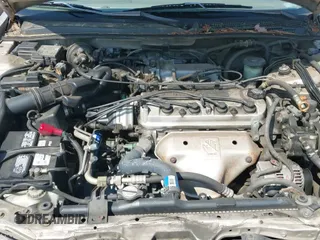 ✅ 1997 Honda Accord EX • VIN: 1HGCD5664VA039932 • Lot: 42995076. Wystawiony na IAAI z przebiegiem 159 583 mil. Bezpłatny archiwum sprzedaży aukcyjnych z USA i szczegółowy raport historii pojazdu na DreamBid. Zdjęcie 13.