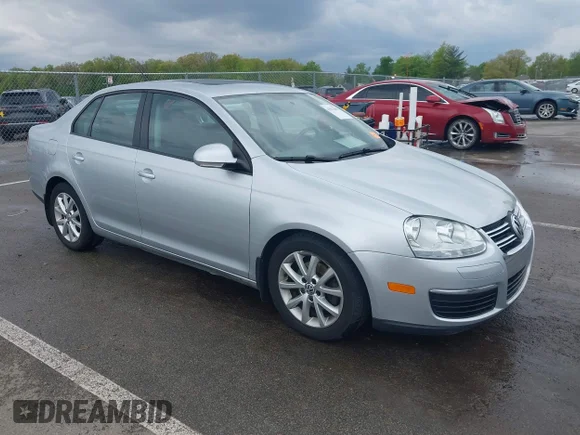 ✅ 2010 Volkswagen Jetta SE • VIN: 3VWRZ7AJ3AM149818 • Lot: 45075692. Listed on IAAI with 107,979 mi. Free auction sales archive from the USA and detailed vehicle history report at DreamBid. Image 1.