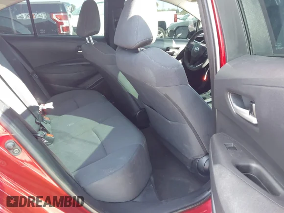 ✅ 2021 Toyota Corolla LE • VIN: 5YFEPMAE0MP224464 • Lot: 43784930. Wystawiony na IAAI z przebiegiem 115 137 mil. Bezpłatny archiwum sprzedaży aukcyjnych z USA i szczegółowy raport historii pojazdu na DreamBid. Zdjęcie 8.