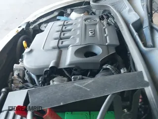 ✅ 2015 Volkswagen Beetle • VIN: 3VW6A7ATXFM823059 • Lot: 42852063. Wystawiony na IAAI z przebiegiem 158 789 mil. Bezpłatny archiwum sprzedaży aukcyjnych z USA i szczegółowy raport historii pojazdu na DreamBid. Zdjęcie 19.