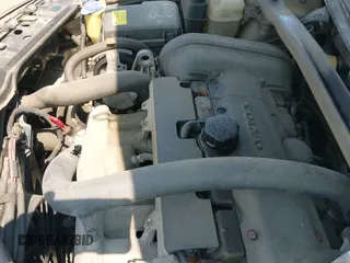 ✅ 2006 Volvo S80 • VIN: YV1TH592261428365 • Lot: 42871225. Listed on IAAI with 237,465 mi. Free auction sales archive from the USA and detailed vehicle history report at DreamBid. Image 12.