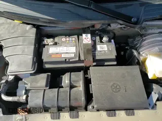 ✅ 2017 Porsche 911 Carrera • VIN: WP0AA2A98HS107145 • Lot: 84239855. Wystawiony na Copart z przebiegiem 42 101 mil. Bezpłatny archiwum sprzedaży aukcyjnych z USA i szczegółowy raport historii pojazdu na DreamBid. Zdjęcie 13.