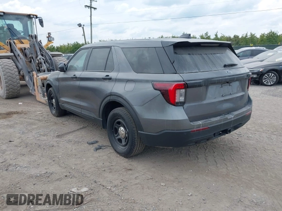 ✅ 2025 Ford Police Interceptor Utility • VIN: 1FM5K8AB9SGB13773 • Lot: 43087413. Wystawiony na IAAI z przebiegiem 5 378 mil. Bezpłatny archiwum sprzedaży aukcyjnych z USA i szczegółowy raport historii pojazdu na DreamBid. Zdjęcie 3.