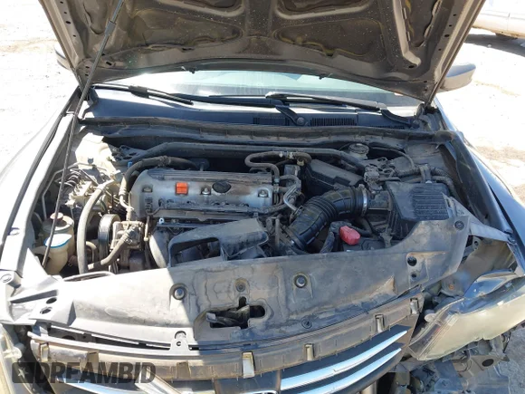 ✅ 2011 Honda Accord EX • VIN: 1HGCP2F72BA009869 • Lot: 45210595. Wystawiony na IAAI z przebiegiem Nie podano. Bezpłatny archiwum sprzedaży aukcyjnych z USA i szczegółowy raport historii pojazdu na DreamBid. Zdjęcie 10.