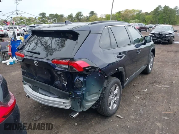 ✅ 2025 Toyota RAV4 Hybrid XLE • VIN: JTMRWRFV0SJ077641 • Lot: 45052001. Wystawiony na IAAI z przebiegiem 5 093 mil. Bezpłatny archiwum sprzedaży aukcyjnych z USA i szczegółowy raport historii pojazdu na DreamBid. Zdjęcie 6.