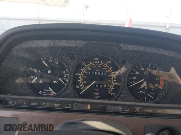 ✅ 1986 Mercedes-Benz 420 SEL • VIN: WDBCA35D5GA275616 • Lot: 45453728. Wystawiony na IAAI z przebiegiem 168 935 mil. Bezpłatny archiwum sprzedaży aukcyjnych z USA i szczegółowy raport historii pojazdu na DreamBid. Zdjęcie 7.
