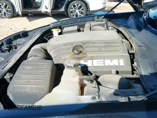 ✅ 2022 Chrysler 300 S • VIN: 2C3CCABT7NH203797 • Lot: 42669751. Wystawiony na IAAI z przebiegiem 52 657 mil. Bezpłatny archiwum sprzedaży aukcyjnych z USA i szczegółowy raport historii pojazdu na DreamBid. Zdjęcie 20.