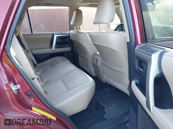 ✅ 2013 Toyota 4Runner SR5 • VIN: JTEBU5JR4D5122436 • Lot: 44135661. Wystawiony na IAAI z przebiegiem 227 321 mil. Bezpłatny archiwum sprzedaży aukcyjnych z USA i szczegółowy raport historii pojazdu na DreamBid. Zdjęcie 8.