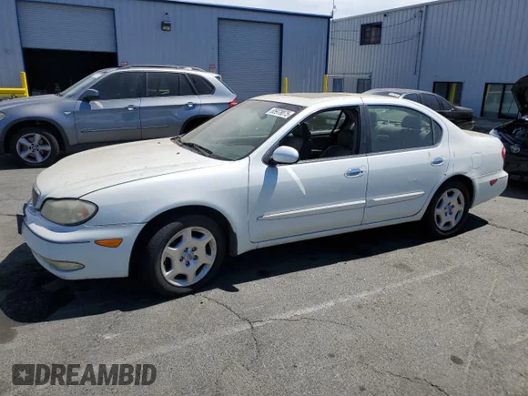 ✅ 2001 Infiniti I30 Luxury • VIN: JNKCA31A31T008448 • Lot: 65978075. Wystawiony na Copart z przebiegiem 238 791 mil. Bezpłatny archiwum sprzedaży aukcyjnych z USA i szczegółowy raport historii pojazdu na DreamBid. Zdjęcie 1.