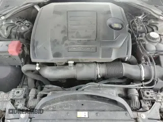 ✅ 2019 Jaguar XE 25t • VIN: SAJAS4FX7KCP52016 • Лот: 61044845. Опубликован ранее на Copart с пробегом 102 694 миль. Бесплатный доступ к архиву аукционных продаж из США и подробный отчёт об истории автомобиля на DreamBid. Изображение 15.