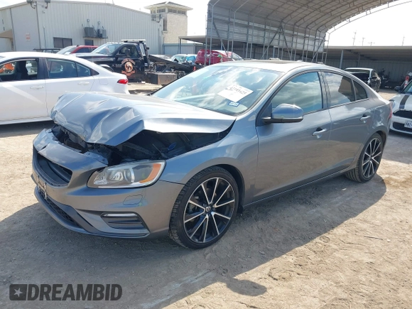 ✅ 2018 Volvo S60 Dynamic • VIN: YV126MFL4J2453666 • Lot: 43193425. Wystawiony na IAAI z przebiegiem 88 156 mil. Bezpłatny archiwum sprzedaży aukcyjnych z USA i szczegółowy raport historii pojazdu na DreamBid. Zdjęcie 2.