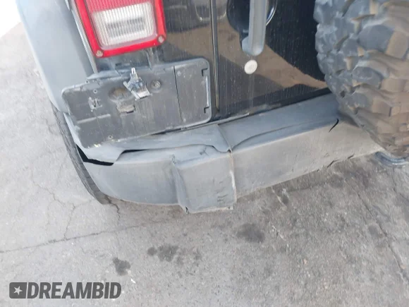 ✅ 2008 Jeep Wrangler Unlimited X • VIN: 1J4GA39178L560336 • Lot: 44102293. Wystawiony na IAAI z przebiegiem 101 644 mil. Bezpłatny archiwum sprzedaży aukcyjnych z USA i szczegółowy raport historii pojazdu na DreamBid. Zdjęcie 6.