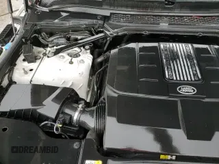 ✅ 2017 Land Rover Range Rover Sport HSE • VIN: SALWR2FV7HA670108 • Лот: 84212425. Опубликован ранее на Copart с пробегом 82 613 миль. Бесплатный доступ к архиву аукционных продаж из США и подробный отчёт об истории автомобиля на DreamBid. Изображение 16.