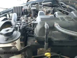 ✅ 2005 Ford Explorer XLT • VIN: 1FMZU73E15UB00924 • Лот: 41991317. Опубликован ранее на IAAI с пробегом 210 092 миль. Бесплатный доступ к архиву аукционных продаж из США и подробный отчёт об истории автомобиля на DreamBid. Изображение 12.