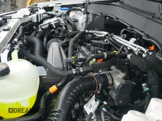 ✅ 2025 Ford Explorer Active • VIN: 1FMUK8DH3SGC70470 • Lot: 43277440. Wystawiony na IAAI z przebiegiem 128 mil. Bezpłatny archiwum sprzedaży aukcyjnych z USA i szczegółowy raport historii pojazdu na DreamBid. Zdjęcie 19.