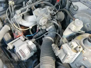 ✅ 1993 Volvo 940 • VIN: YV1JS8800P0128423 • Lot: 43071006. Wystawiony na IAAI z przebiegiem 135 786 mil. Bezpłatny archiwum sprzedaży aukcyjnych z USA i szczegółowy raport historii pojazdu na DreamBid. Zdjęcie 12.