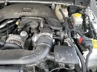 ✅ 2018 Jeep Wrangler Unlimited Rubicon • VIN: 1C4HJXFG8JW244782 • Lot: 90677055. Listed on Copart with 27,451 mi. Free auction sales archive from the USA and detailed vehicle history report at DreamBid. Image 14.