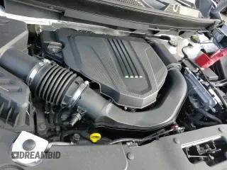 ✅ 2025 Chevrolet Traverse FWD RS • VIN: 1GNERLRS2SJ173881 • Lot: 90646505. Wystawiony na Copart z przebiegiem 3 698 mil. Bezpłatny archiwum sprzedaży aukcyjnych z USA i szczegółowy raport historii pojazdu na DreamBid. Zdjęcie 15.