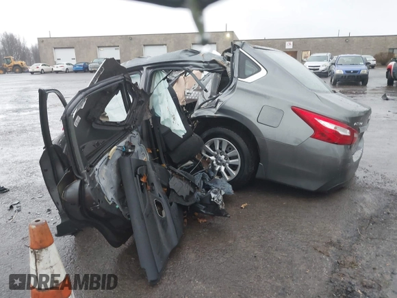 ✅ 2017 Nissan Altima SV • VIN: 1N4AL3AP7HC276619 • Lot: 44279532. Wystawiony na IAAI z przebiegiem Nie podano. Bezpłatny archiwum sprzedaży aukcyjnych z USA i szczegółowy raport historii pojazdu na DreamBid. Zdjęcie 3.