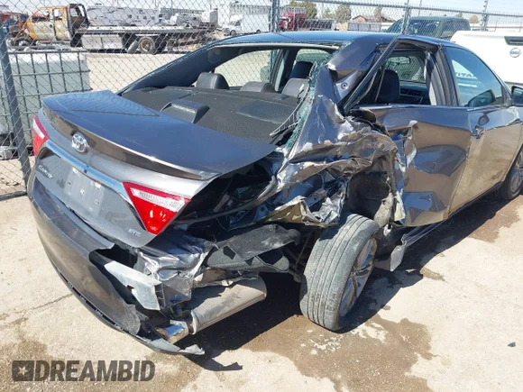 ✅ 2017 Toyota Camry SE • VIN: 4T1BF1FK5HU400058 • Lot: 44445747. Wystawiony na IAAI z przebiegiem 126 051 mil. Bezpłatny archiwum sprzedaży aukcyjnych z USA i szczegółowy raport historii pojazdu na DreamBid. Zdjęcie 6.