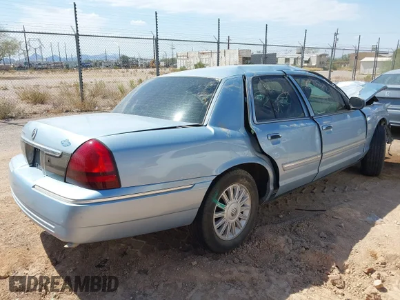 ✅ 2010 Mercury Grand Marquis LS • VIN: 2MEBM7FV9AX624969 • Lot: 42368076. Wystawiony na IAAI z przebiegiem Nie podano. Bezpłatny archiwum sprzedaży aukcyjnych z USA i szczegółowy raport historii pojazdu na DreamBid. Zdjęcie 4.