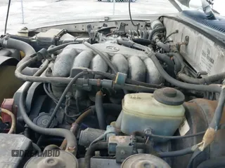 ✅ 1996 Toyota 4Runner SR5 • VIN: JT3HN86R0T0045828 • Лот: 42834813. Опубликован ранее на IAAI с пробегом 289 914 миль. Бесплатный доступ к архиву аукционных продаж из США и подробный отчёт об истории автомобиля на DreamBid. Изображение 14.