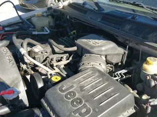 ✅ 2000 Jeep Grand Cherokee Laredo • VIN: 1J4GW48S4YC286840 • Lot: 43593023. Listed on IAAI with 196,888 mi. Free auction sales archive from the USA and detailed vehicle history report at DreamBid. Image 19.